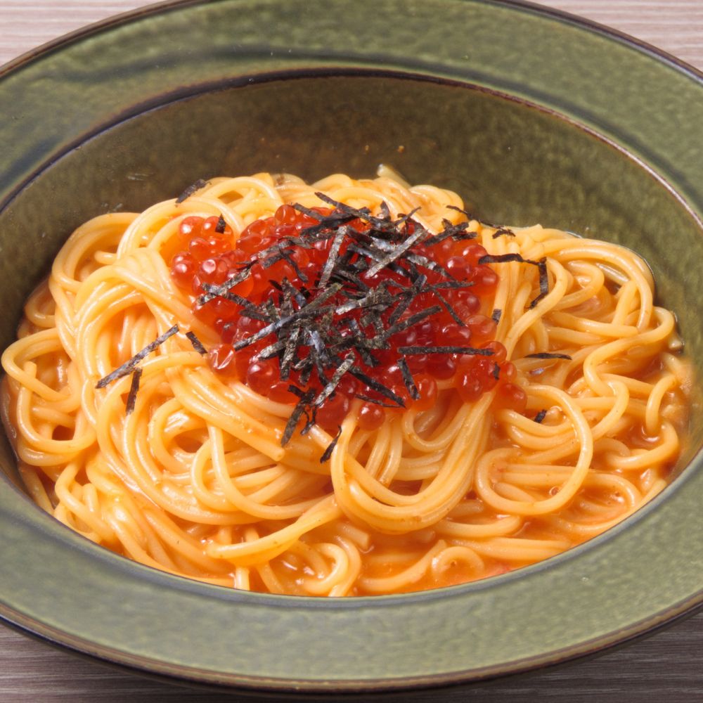 ウニクリームパスタいくらがけ