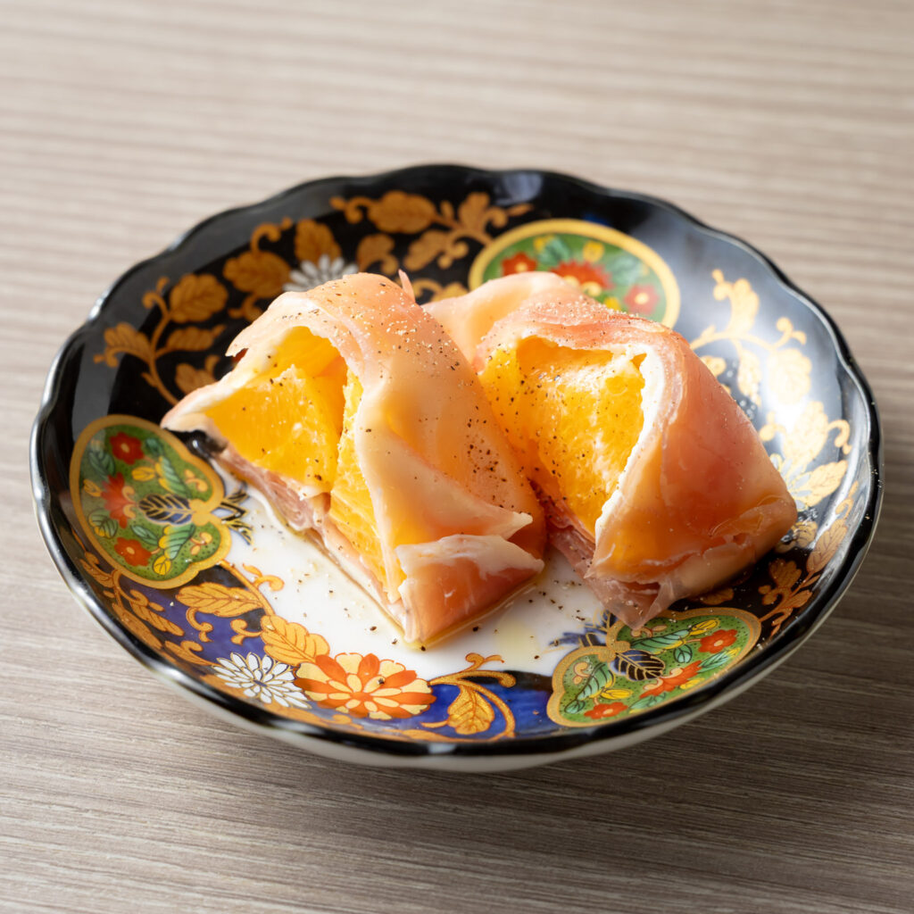 フレッシュオレンジと生ハムのクリームチーズ巻き