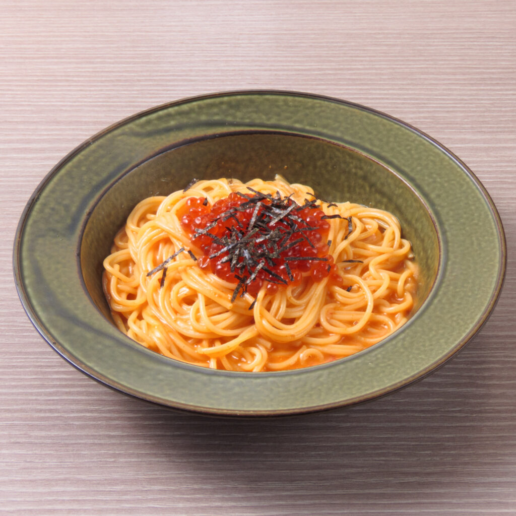 ウニクリームパスタいくらがけ